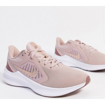 נעלי הליכה וריצה Nike בצבע ורוד-משלוח חינם