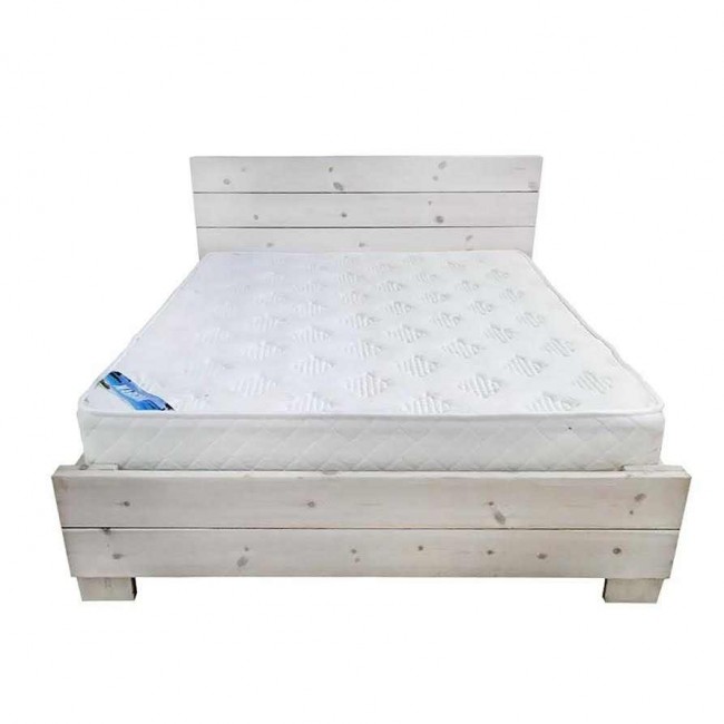 Double bed including mattress
