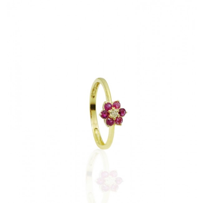 Алмазное и бриллиантовое кольцо, выполненное в цветочном стиле