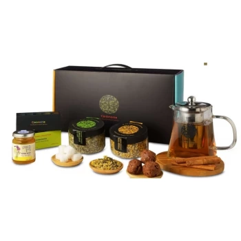 Boutique tea set in a gift box made of designed hard cardboard, with carrying handle 