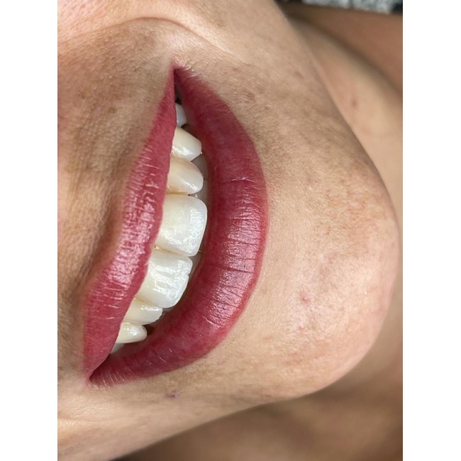 Style of filling and lip coloring in a permanent cherry or other make-up look to choose from for an amazing permanent make-up look