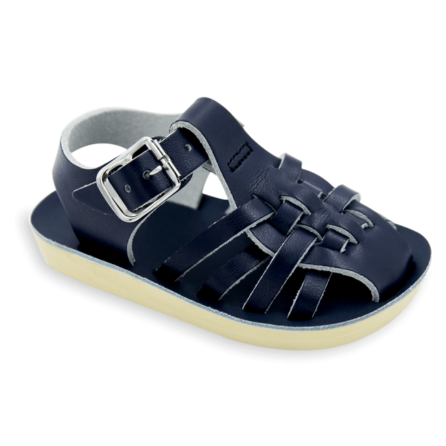 Sailor sandals for boys and girls are also suitable for a first step